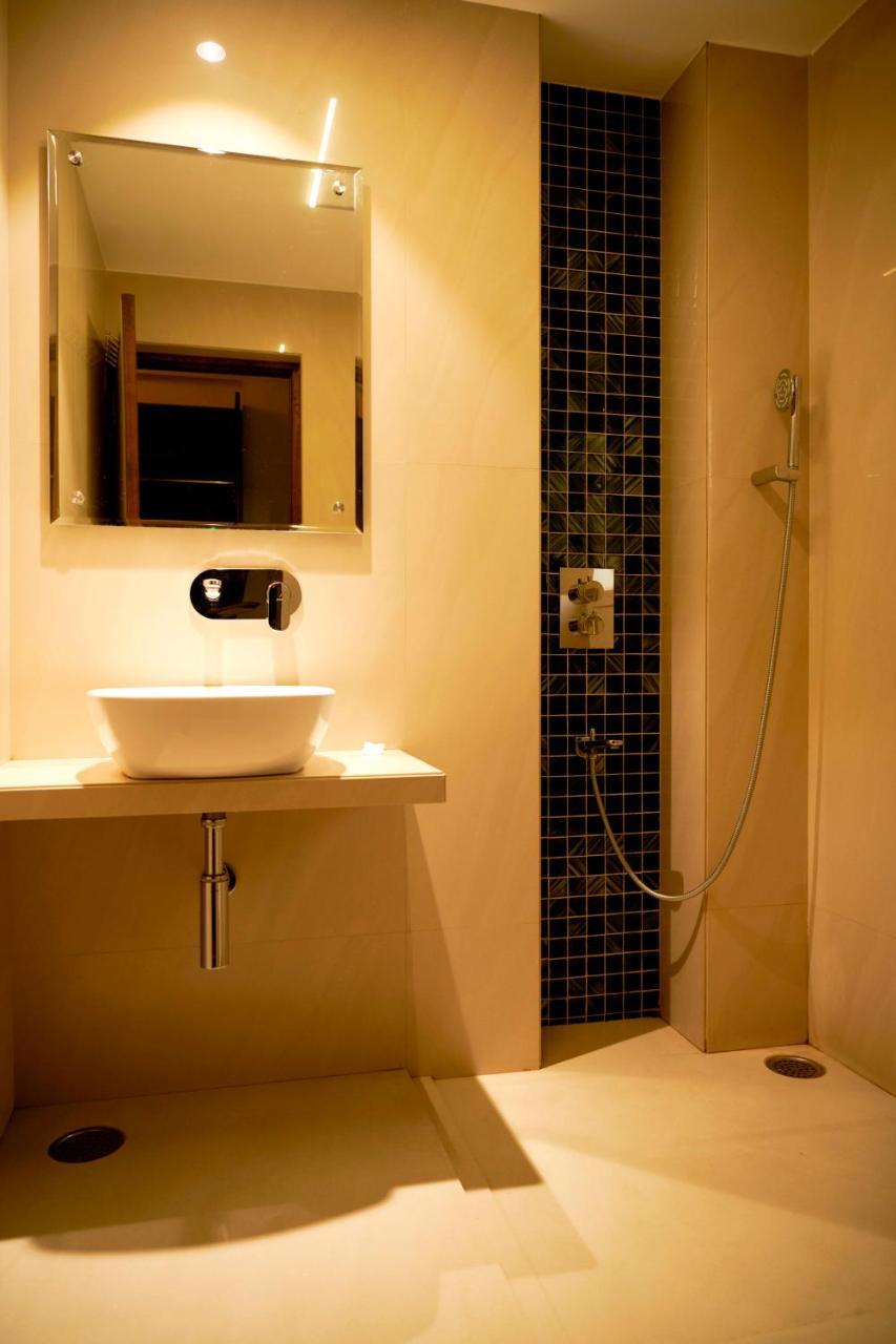 The Atithi Niwas Indore Exterior photo